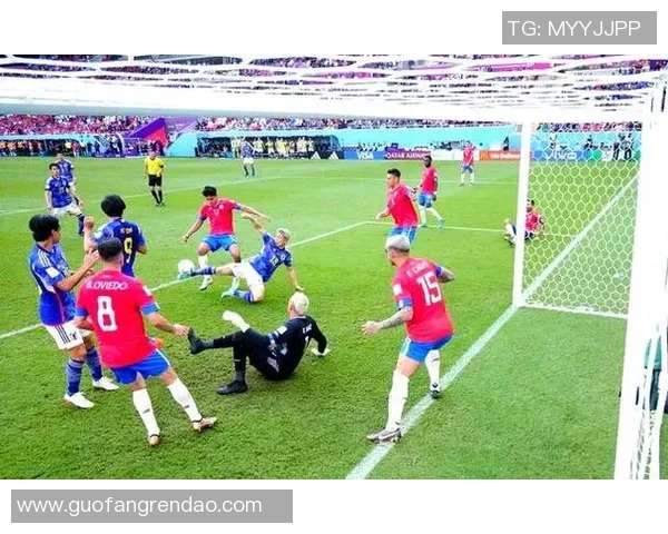 世界杯预选赛日本队与澳大利亚队激战正酣争夺晋级名额的关键之战